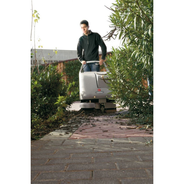 Подметальная машина Comac CS 50 BT 